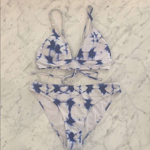 Cupshe Other - Cupshe Blue & White Tie Dye Bikini Size XS